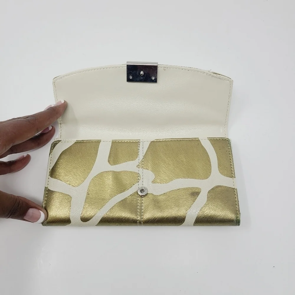 Women's Gold and Cream Faux Leather Tri-Fold Fashion Wallet (One Size)